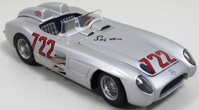 Lot 115 - Mille Miglia 300SLR 1/24 scale model