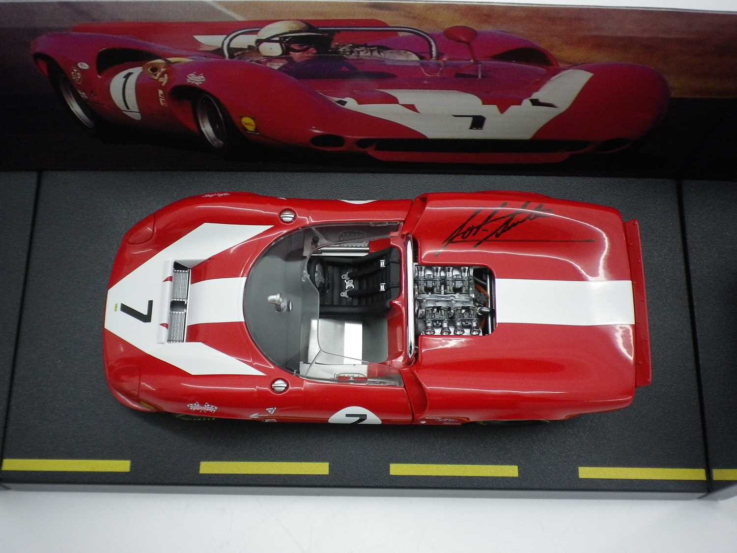 LOLA T70 SPYDER Rouge BEST 9175 1:43 de reference 9175 LOLA T70 SPYDER Rouge BEST 9175 1:43 de reference 9175