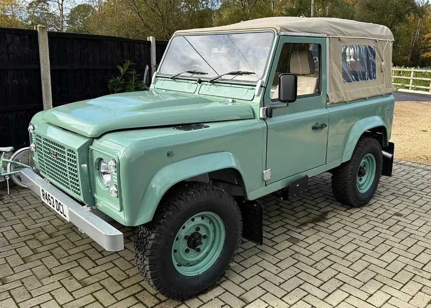 Lot 255 - 1998 Land Rover Defender 90 TDI