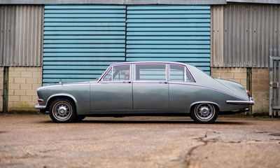 Lot 242 - 1970 Daimler DS420