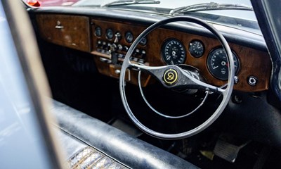 Lot 242 - 1970 Daimler DS420