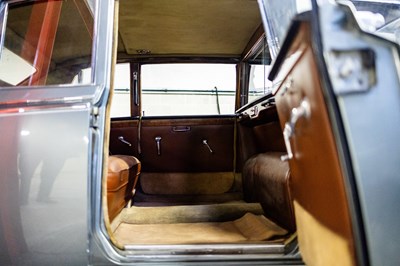 Lot 242 - 1970 Daimler DS420
