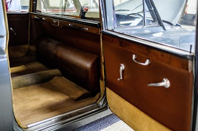 Lot 242 - 1970 Daimler DS420