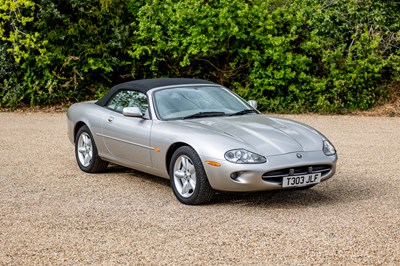 Lot 252 - 1999 Jaguar XK8 Convertible