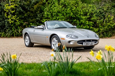 Lot 252 - 1999 Jaguar XK8 Convertible