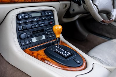 Lot 252 - 1999 Jaguar XK8 Convertible