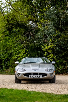 Lot 252 - 1999 Jaguar XK8 Convertible
