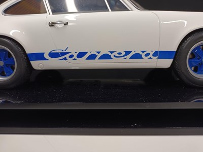 Lot 101 - Porsche 911 Scale Model
