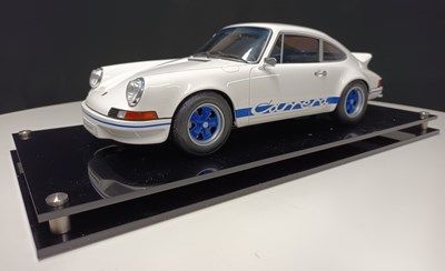 Lot 101 - Porsche 911 Scale Model
