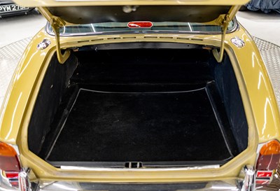 Lot 287 - 1975 Jaguar XJC (4.2 litre)