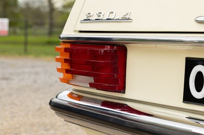 Lot 143 - 1976 Mercedes-Benz 230 Saloon W115