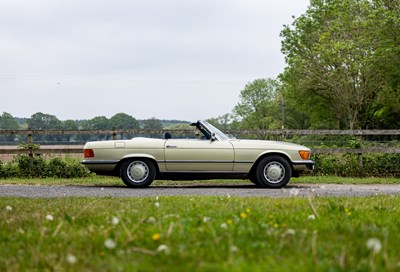 Lot 305 - 1980 Mercedes-Benz 450 SL