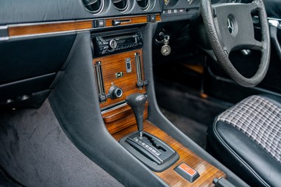 Lot 305 - 1980 Mercedes-Benz 450 SL