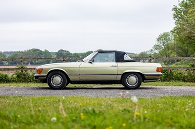 Lot 305 - 1980 Mercedes-Benz 450 SL