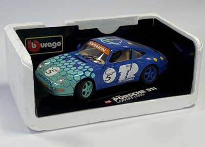 Lot 120 - Porsche 911/993 Paragon Race Car Model