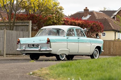 Lot 120 - 1961 Ford Zodiac Mk. II Lowline