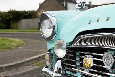Lot 120 - 1961 Ford Zodiac Mk. II Lowline