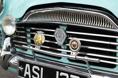 Lot 120 - 1961 Ford Zodiac Mk. II Lowline