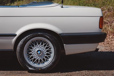 Lot 243 - 1991 BMW 318i Cabriolet