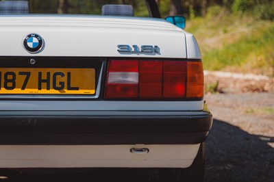 Lot 243 - 1991 BMW 318i Cabriolet