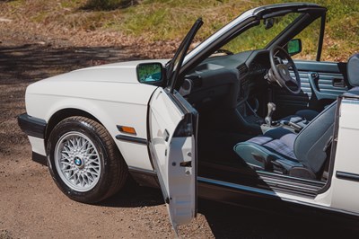 Lot 243 - 1991 BMW 318i Cabriolet