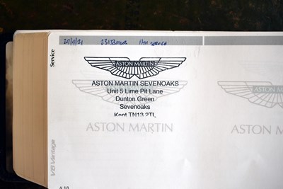 Lot 290 - 2009 Aston Martin Vantage 4.7 V8 Coupé Sportshift