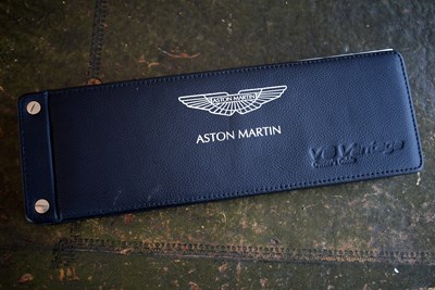 Lot 290 - 2009 Aston Martin Vantage 4.7 V8 Coupé Sportshift