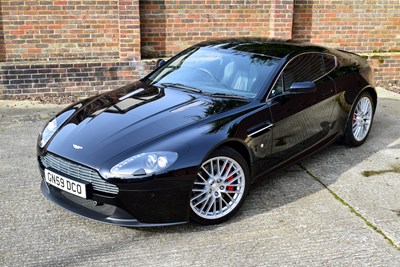 Lot 290 - 2009 Aston Martin Vantage 4.7 V8 Coupé Sportshift