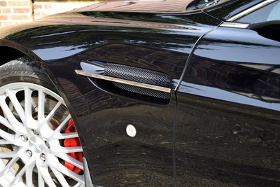 Lot 290 - 2009 Aston Martin Vantage 4.7 V8 Coupé Sportshift