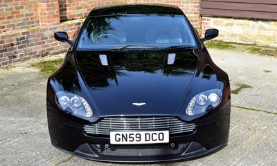 Lot 290 - 2009 Aston Martin Vantage 4.7 V8 Coupé Sportshift
