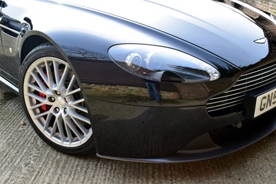 Lot 290 - 2009 Aston Martin Vantage 4.7 V8 Coupé Sportshift
