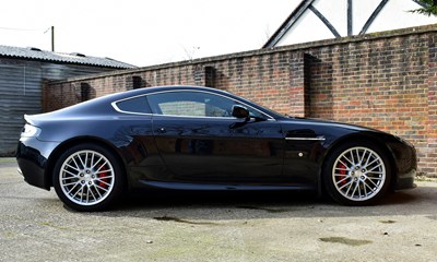 Lot 290 - 2009 Aston Martin Vantage 4.7 V8 Coupé Sportshift