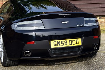Lot 290 - 2009 Aston Martin Vantage 4.7 V8 Coupé Sportshift