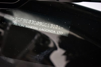 Lot 290 - 2009 Aston Martin Vantage 4.7 V8 Coupé Sportshift