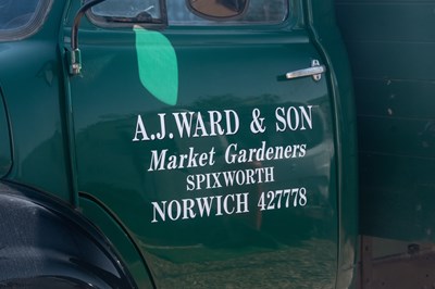 Lot 112 - 1960 Bedford J3 Truck