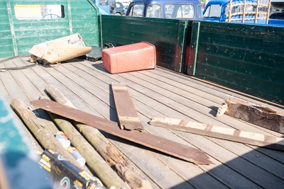 Lot 112 - 1960 Bedford J3 Truck