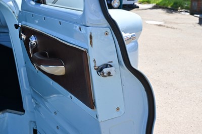 Lot 199 - 1958 Chevrolet Step-side Pick-up