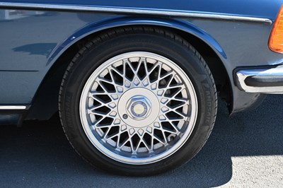 Lot 161 - 1983 Mercedes-Benz 280 CE