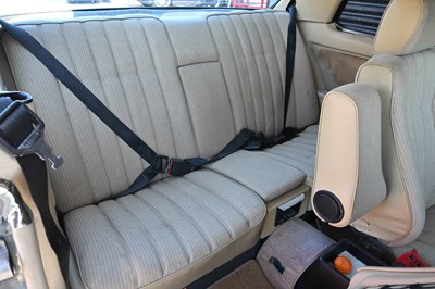 Lot 161 - 1983 Mercedes-Benz 280 CE