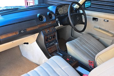 Lot 161 - 1983 Mercedes-Benz 280 CE