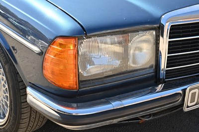 Lot 161 - 1983 Mercedes-Benz 280 CE