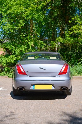 Lot 137 - 2012 Jaguar XJ Premium Luxury V8