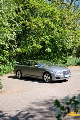 Lot 137 - 2012 Jaguar XJ Premium Luxury V8