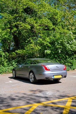Lot 137 - 2012 Jaguar XJ Premium Luxury V8