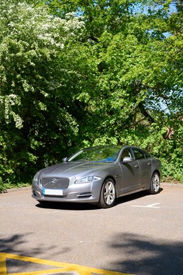 Lot 137 - 2012 Jaguar XJ Premium Luxury V8