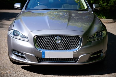 Lot 137 - 2012 Jaguar XJ Premium Luxury V8