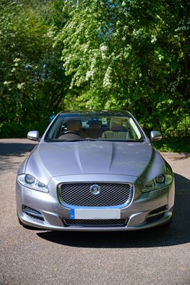 Lot 137 - 2012 Jaguar XJ Premium Luxury V8