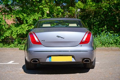 Lot 137 - 2012 Jaguar XJ Premium Luxury V8