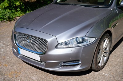Lot 137 - 2012 Jaguar XJ Premium Luxury V8