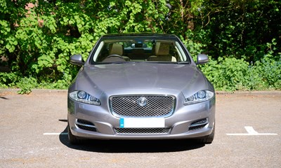 Lot 137 - 2012 Jaguar XJ Premium Luxury V8